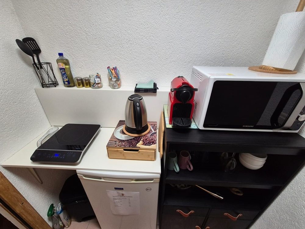 Rouges-Terres, kitchenette (3)