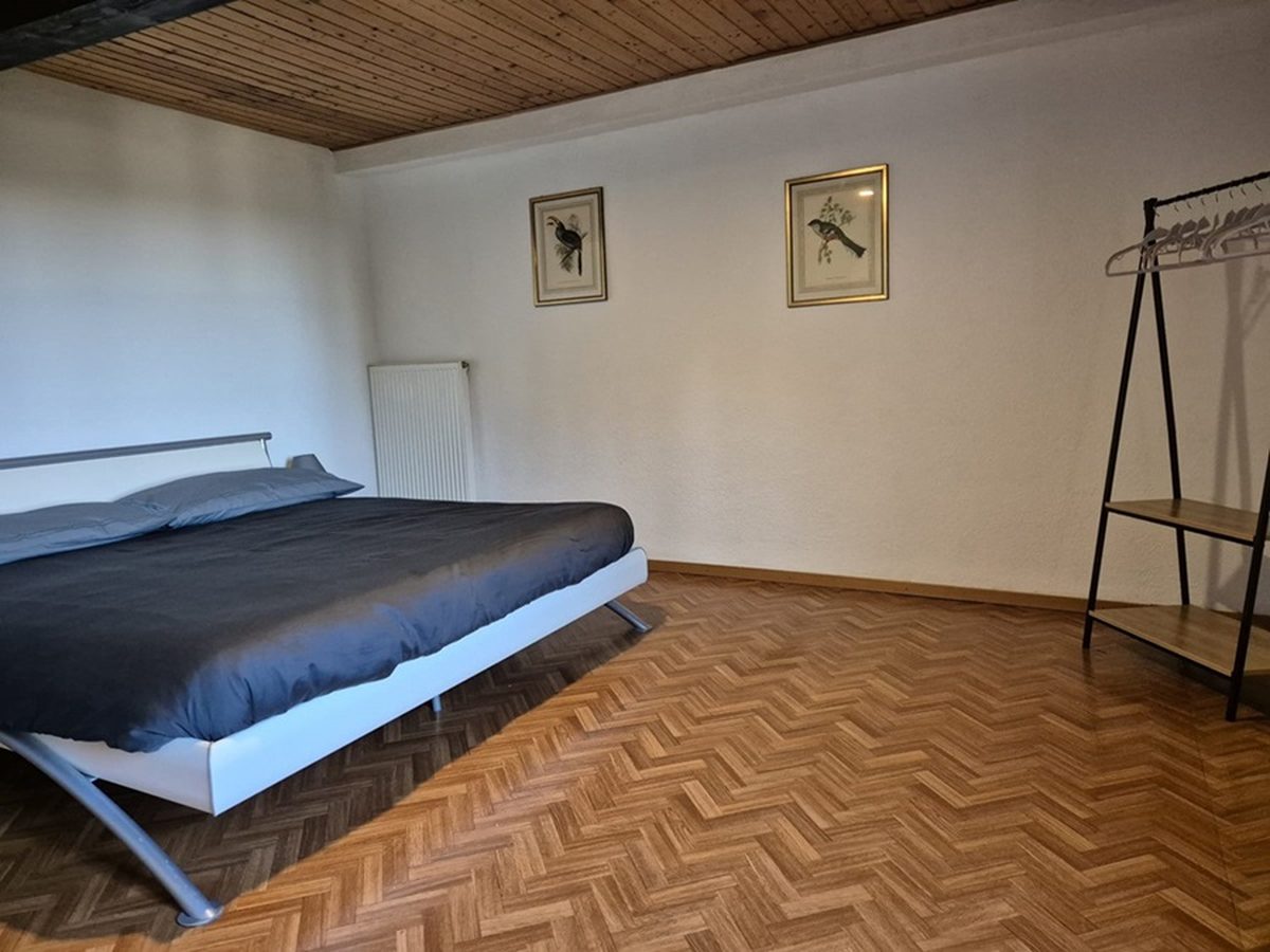 Rouges-Terres, lit King-Size (2)